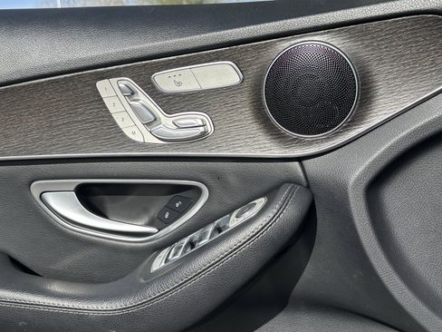 Used 2019 Mercedes-Benz C 300 Sedan image 22