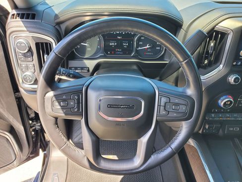 Used 2022 GMC Sierra 3500 Denali w/ Denali Ultimate Package AWD/4WD image 23