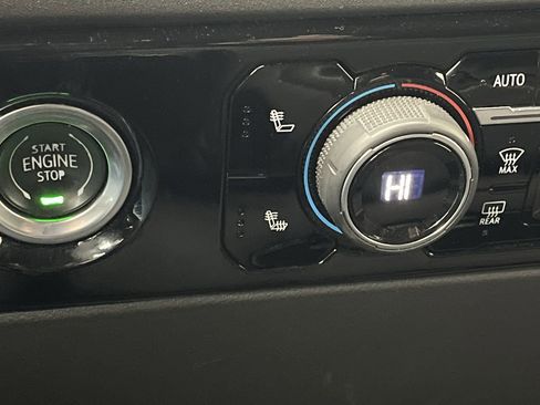 Certified 2023 Chevrolet Silverado 1500 LT image 23