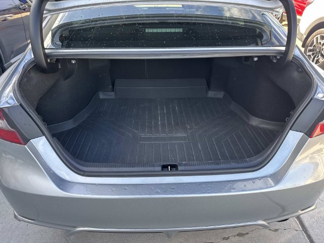 Used 2021 Toyota Camry SE FWD image 8
