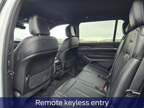 Used 2025 Jeep Grand Cherokee L Limited w/ Trailer Tow Package image 14