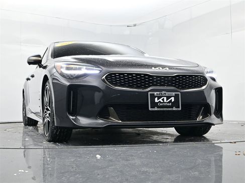 Certified 2022 Kia Stinger GT2 image 35