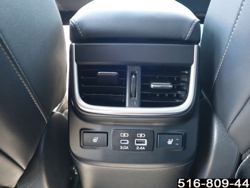 Used 2023 Subaru Outback Limited AWD/4WD image 19