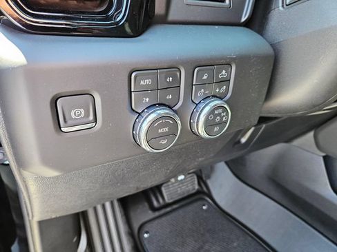 New 2026 GMC Sierra 2500 AT4 w/ Max Trailering Package AWD/4WD image 21
