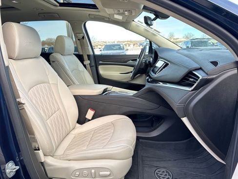 Used 2024 Buick Enclave Avenir image 42