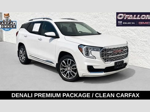 Used 2024 GMC Terrain Denali w/ Denali Premium Package AWD/4WD image 1
