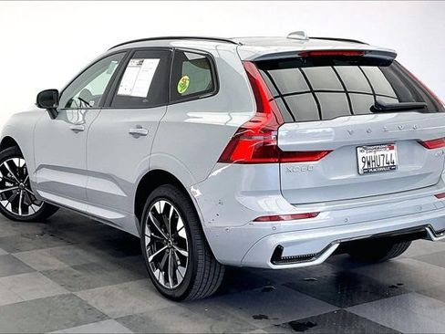 Used 2026 Volvo XC60 B5 Plus w/ Climate Package PRO AWD/4WD image 10