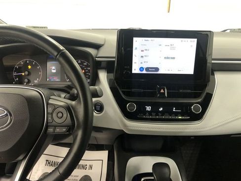 Used 2024 Toyota Corolla SE image 19