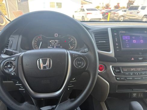Used 2016 Honda Pilot EX image 18
