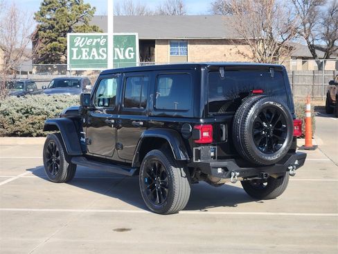 Used 2022 Jeep Wrangler Unlimited Sahara w/ Cold Weather Group image 5