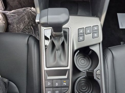 New 2026 Kia Sportage SX image 9