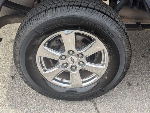 Used 2018 Ford F150 XLT w/ Equipment Group 302A Luxury image 14