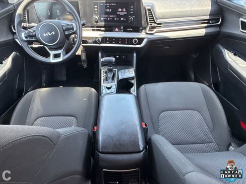 Used 2025 Kia Sportage LX FWD image 15