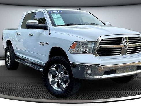 Used 2017 RAM 1500 Big Horn RWD image 3