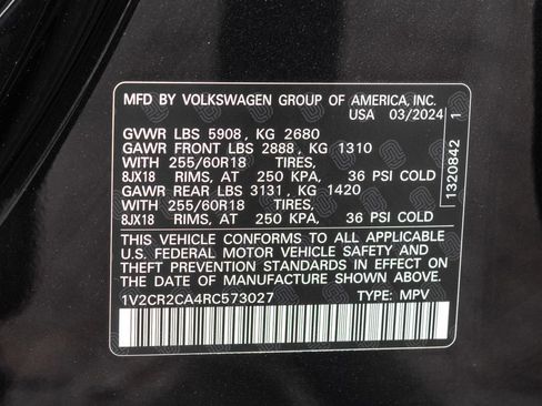 Used 2024 Volkswagen Atlas Peak Edition SE AWD/4WD image 36