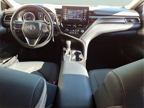 Used 2021 Toyota Camry LE image 23