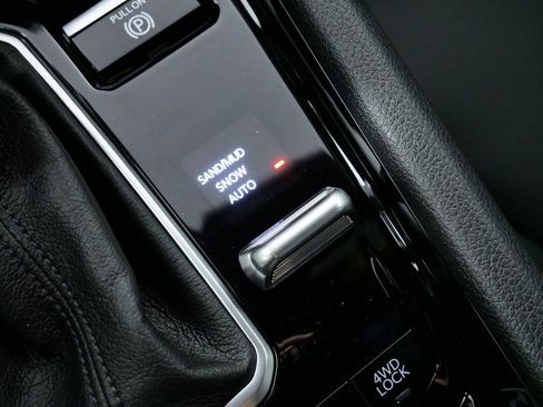 New 2025 Jeep Compass Limited image 47