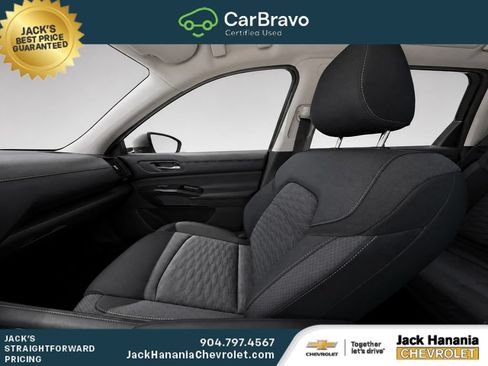 Used 2022 Nissan Pathfinder SV AWD/4WD image 11