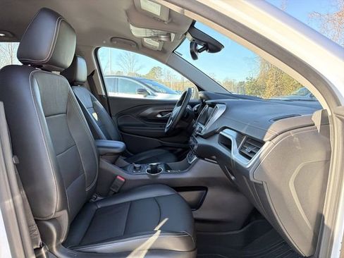 Used 2023 GMC Terrain SLT w/ Infotainment Package II image 25