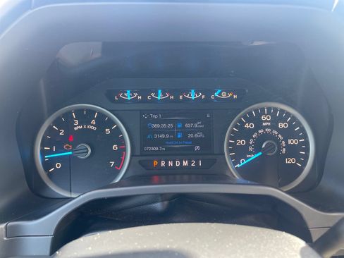 Used 2015 Ford F150 XLT w/ Equipment Group 302A Luxury RWD image 37