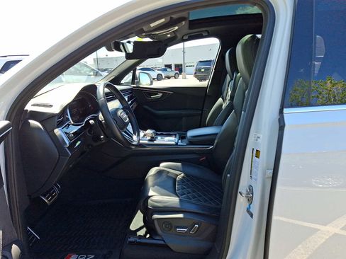 Used 2021 Audi SQ7 Prestige w/ Prestige Package AWD/4WD image 14