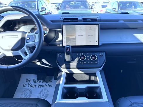 Used 2025 Land Rover Defender 110 S image 13