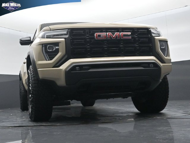 Used 2024 GMC Canyon Elevation w/ Convenience Package AWD/4WD image 18