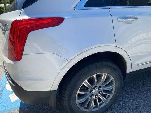 Used 2018 Cadillac XT5 Luxury w/ Driver Awareness Package AWD/4WD image 13