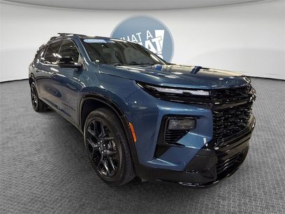 Certified 2025 Chevrolet Traverse RS w/ LPO, Floor Liner Package