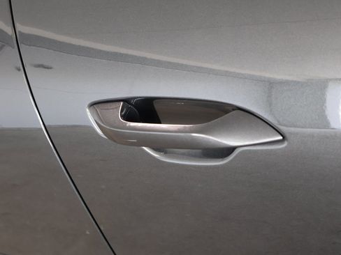 New 2025 Porsche Macan 4S Electric image 17