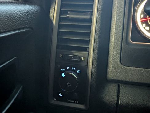 Used 2018 RAM 1500 Sport w/ Comfort Group image 22