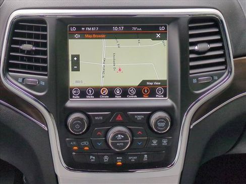 Used 2018 Jeep Grand Cherokee Limited RWD image 13