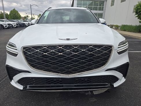 Used 2026 Genesis GV70 3.5T Sport Prestige image 3