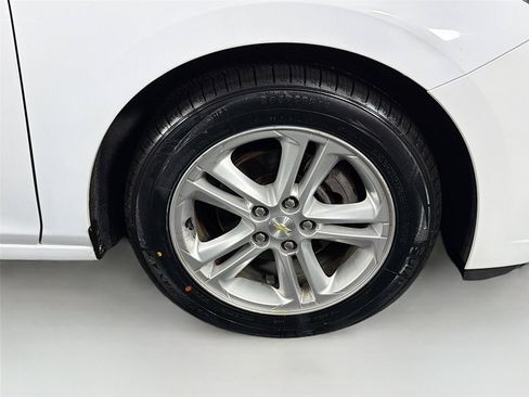 Used 2016 Chevrolet Cruze LT FWD image 33