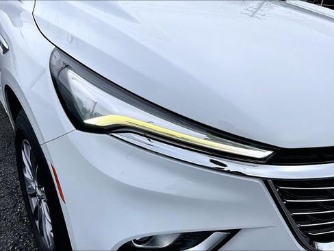 Used 2023 Buick Enclave Essence image 28