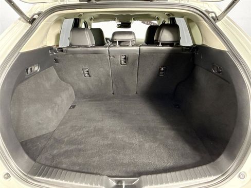 Used 2018 MAZDA CX-5 Touring w/ Preferred Equipment Package FWD image 38