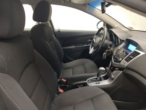 Used 2014 Chevrolet Cruze LT FWD image 21