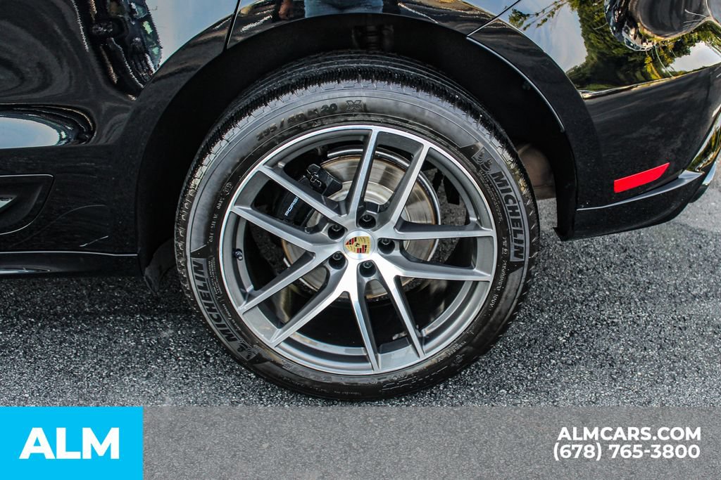 Used 2024 Porsche Macan AWD/4WD image 15