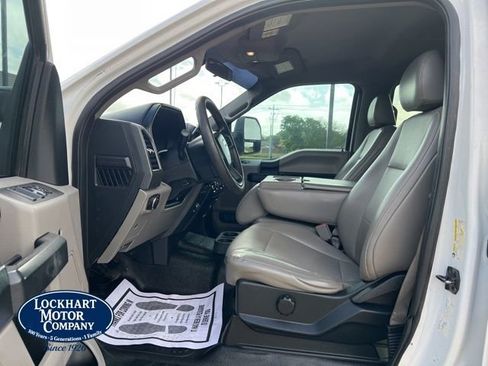 Used 2018 Ford F250 XL w/ Power Equipment Group image 9