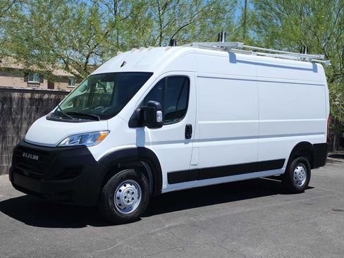 Used 2023 RAM ProMaster 2500 FWD image 4