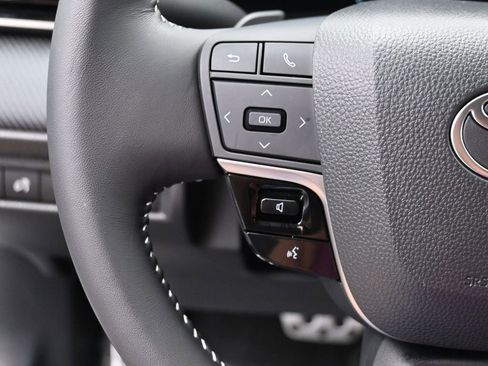 Certified 2025 Toyota Camry SE image 16