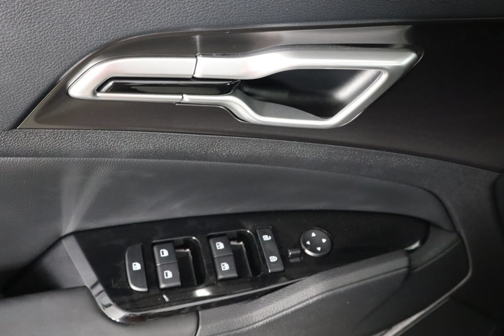Used 2024 Kia Sportage EX FWD image 19