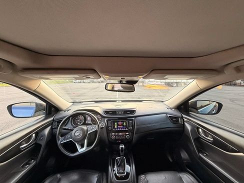 Used 2019 Nissan Rogue SL w/ Premium Package FWD image 15