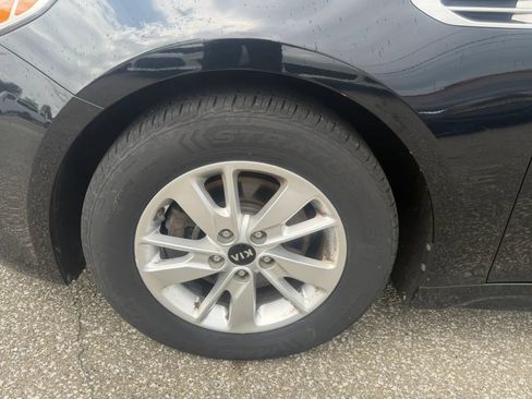 Used 2018 Kia Optima LX FWD image 27