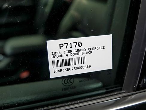 Used 2024 Jeep Grand Cherokee L Limited w/ Luxury Tech Group II image 35