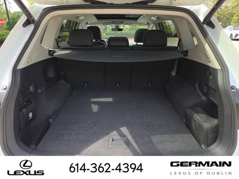 Used 2024 Volkswagen Tiguan SE AWD/4WD image 33
