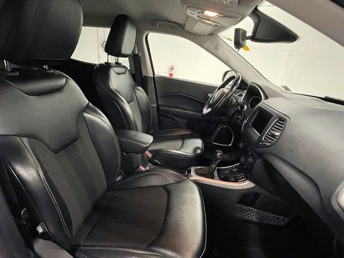 Used 2020 Jeep Compass Latitude image 25