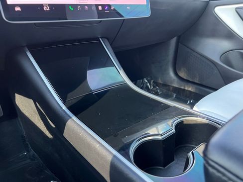 Used 2019 Tesla Model 3 Standard Range Plus image 42