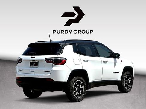 Used 2026 Jeep Compass Trailhawk AWD/4WD image 8
