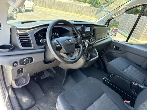 Used 2025 Ford Transit 250 Low Roof w/ Exterior Upgrade Package RWD image 10